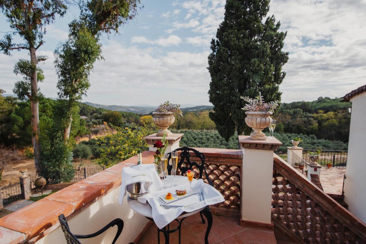 Masia Can Viver - Olive Oil Tourism B&B Bigues I Riells Ngoại thất bức ảnh