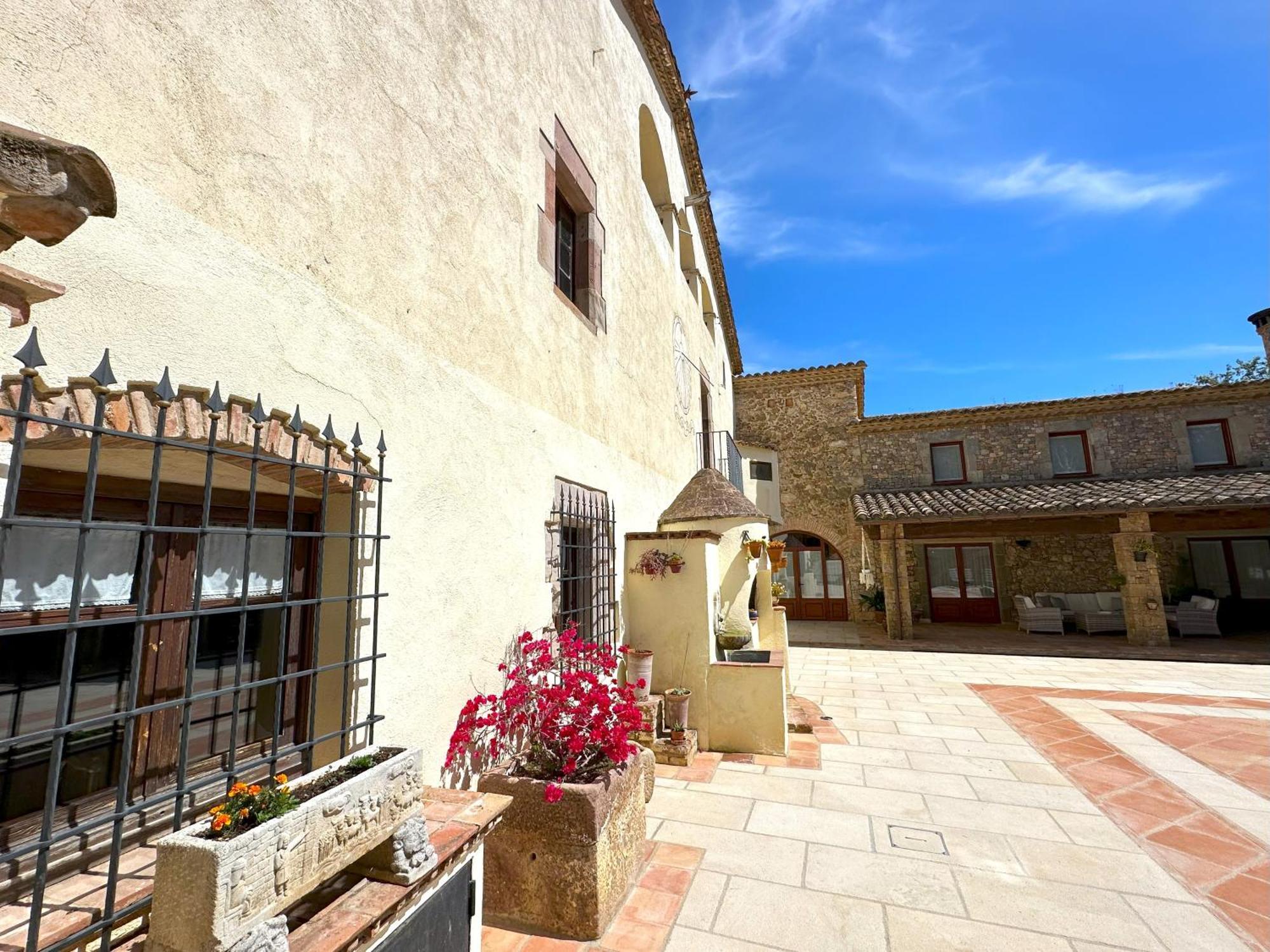 Masia Can Viver - Olive Oil Tourism B&B Bigues I Riells Ngoại thất bức ảnh