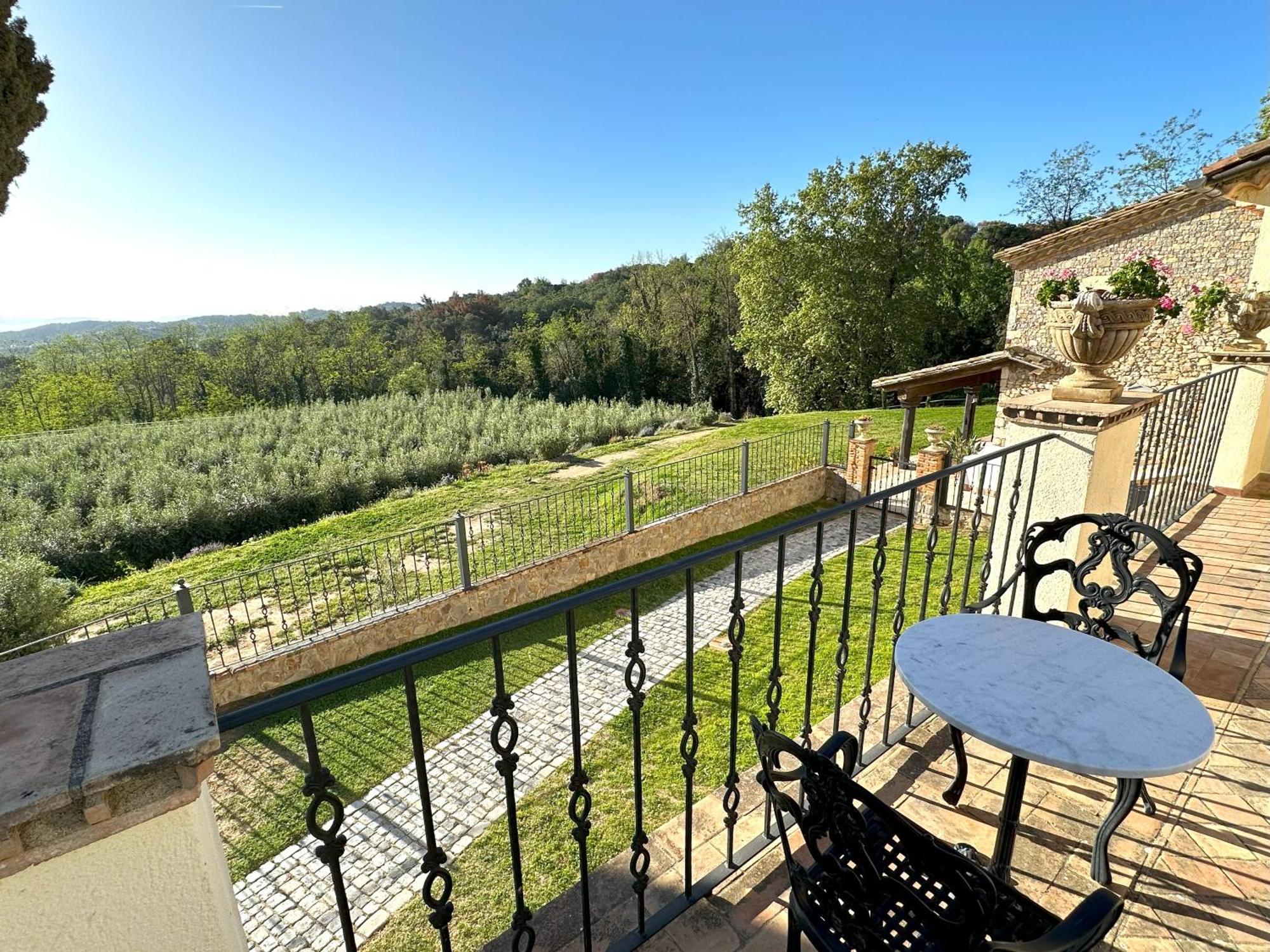 Masia Can Viver - Olive Oil Tourism B&B Bigues I Riells Phòng bức ảnh