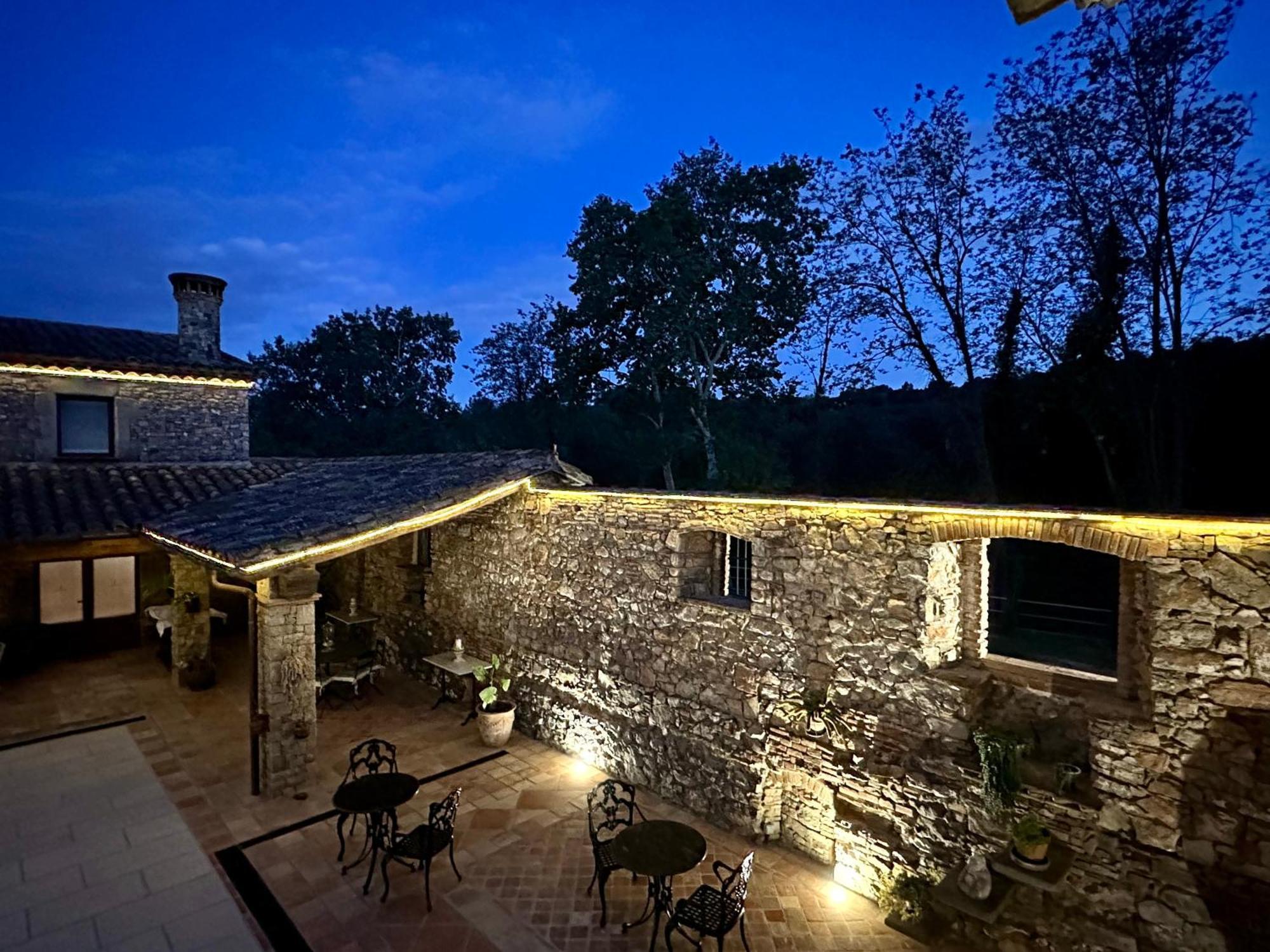 Masia Can Viver - Olive Oil Tourism B&B Bigues I Riells Ngoại thất bức ảnh