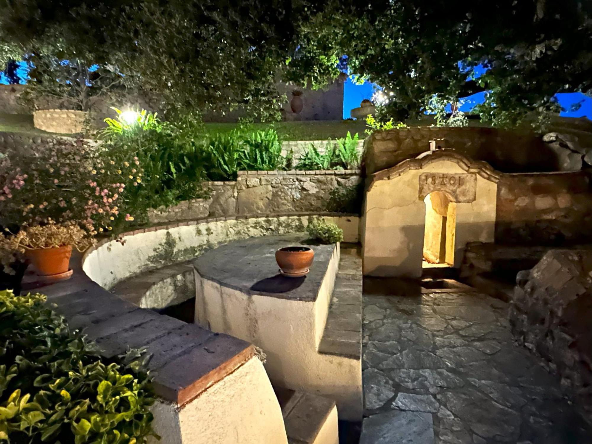 Masia Can Viver - Olive Oil Tourism B&B Bigues I Riells Ngoại thất bức ảnh
