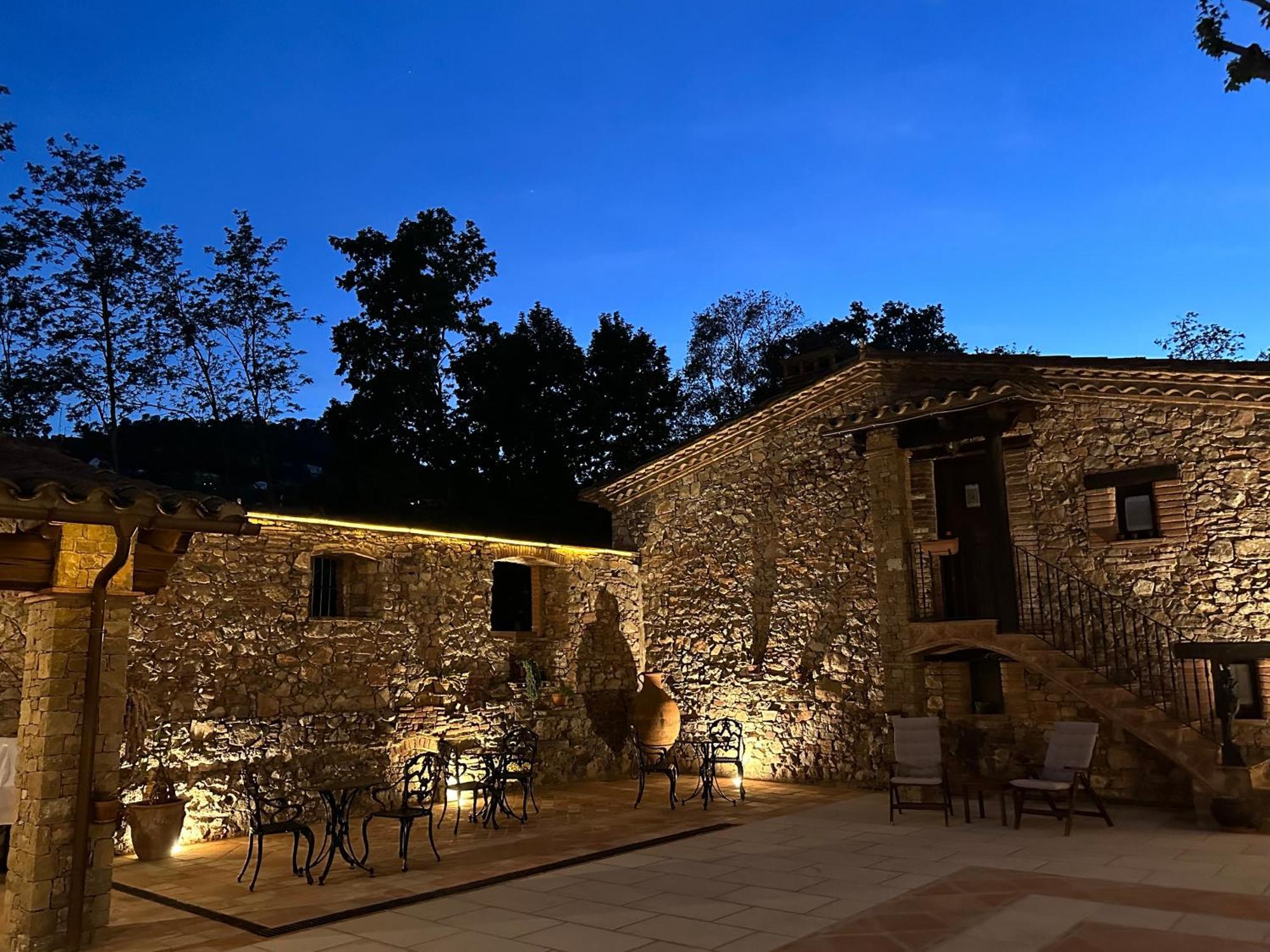 Masia Can Viver - Olive Oil Tourism B&B Bigues I Riells Ngoại thất bức ảnh