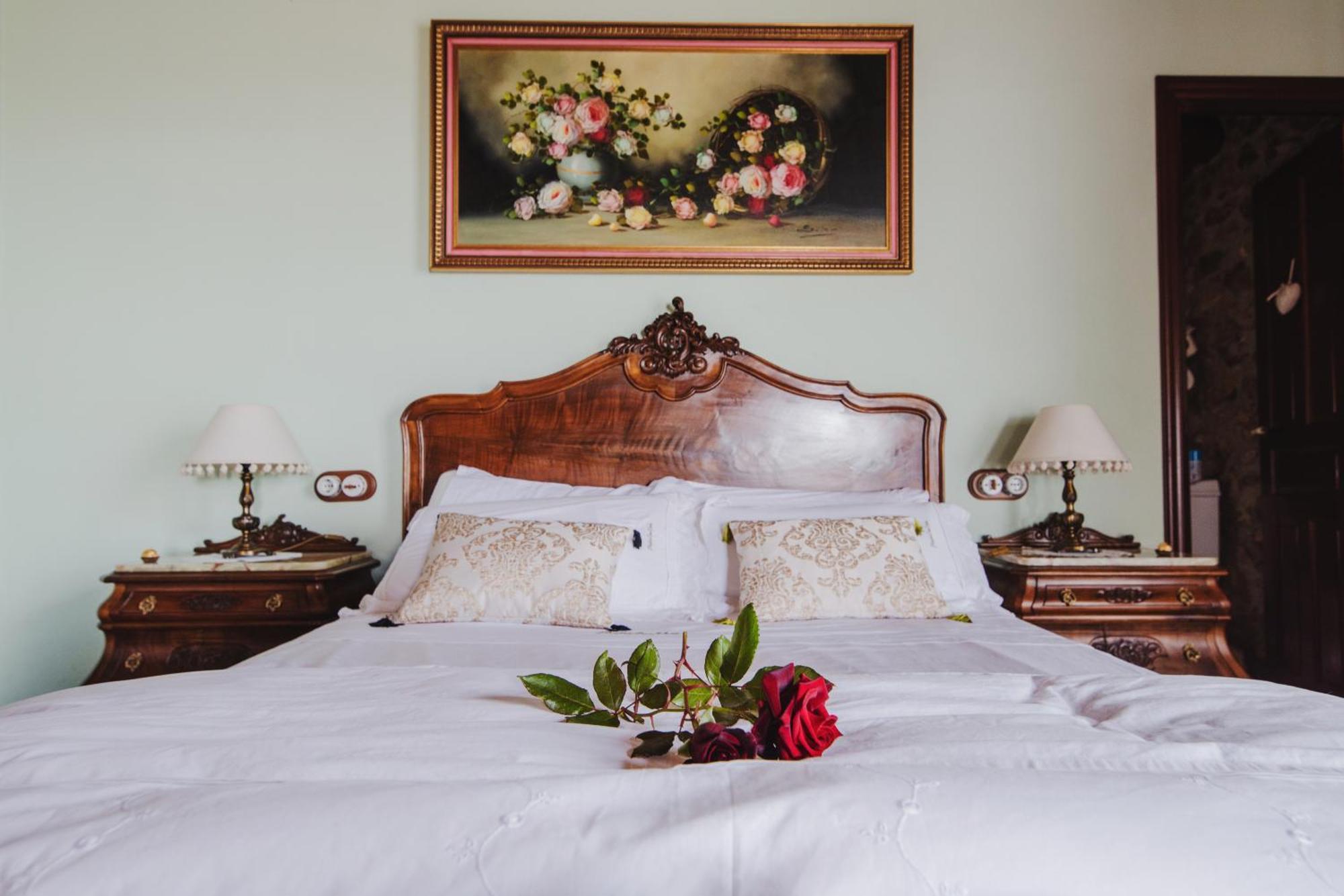 Masia Can Viver - Olive Oil Tourism B&B Bigues I Riells Phòng bức ảnh