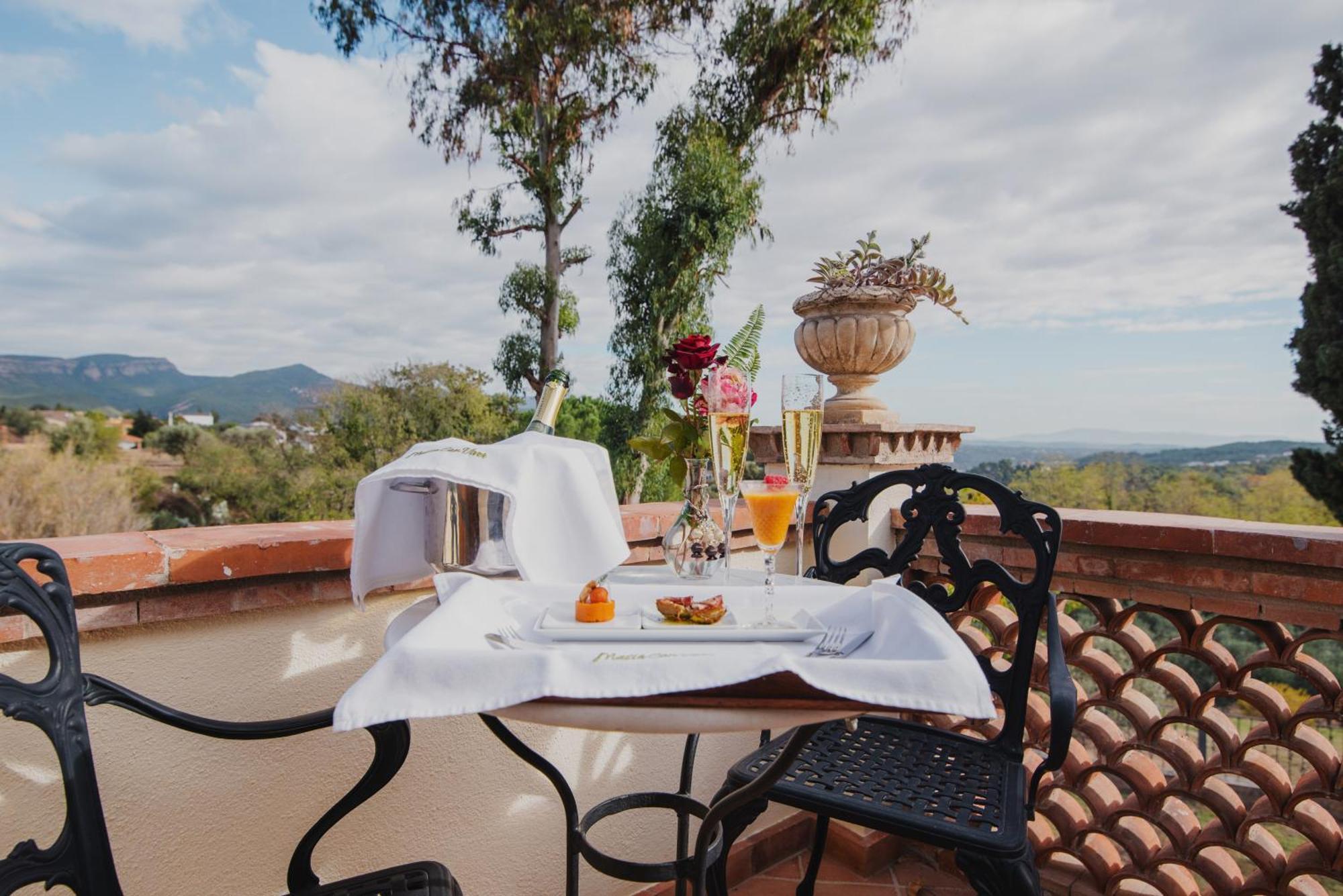 Masia Can Viver - Olive Oil Tourism B&B Bigues I Riells Phòng bức ảnh